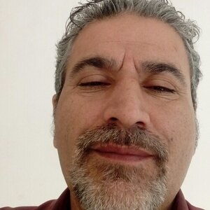 سید علی حسینی