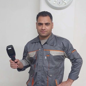 منوچهر محمدپور