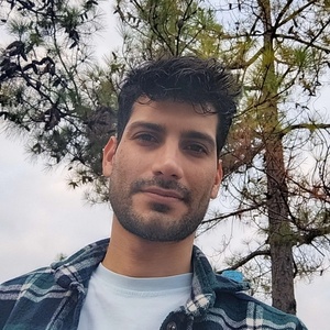 کیومرث محمودی