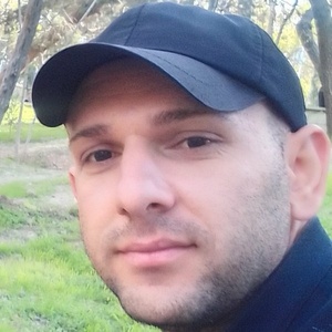 ایمان پاکزاد