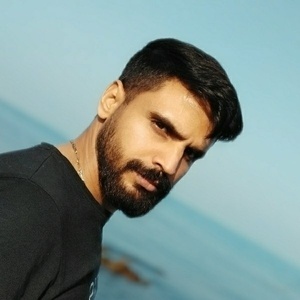 ایمان خاکپور