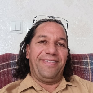 مسعود هنرمند عاشق آبادی