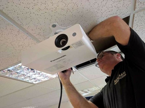 ویدئو پروژکتور