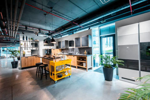 قیمت ویترین و دکور مغازه