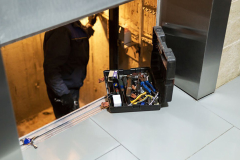 نوع موتور و هزینه آسانسور