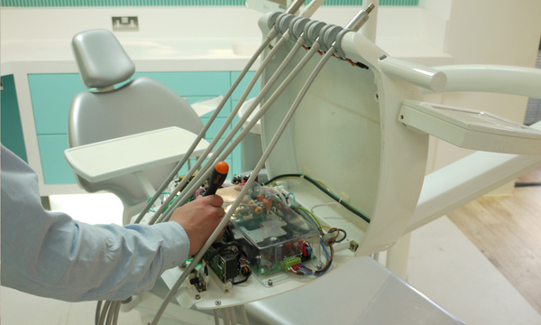 تعمیر یونیت و صندلی دندان پزشکی